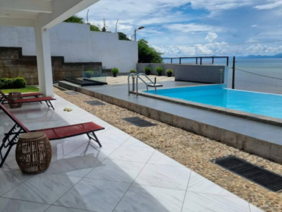 Villa de rêve avec vue imprenable sur l'océan