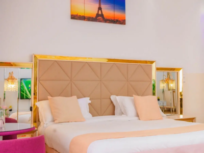 Sky blue - suite avec baignoire N°1