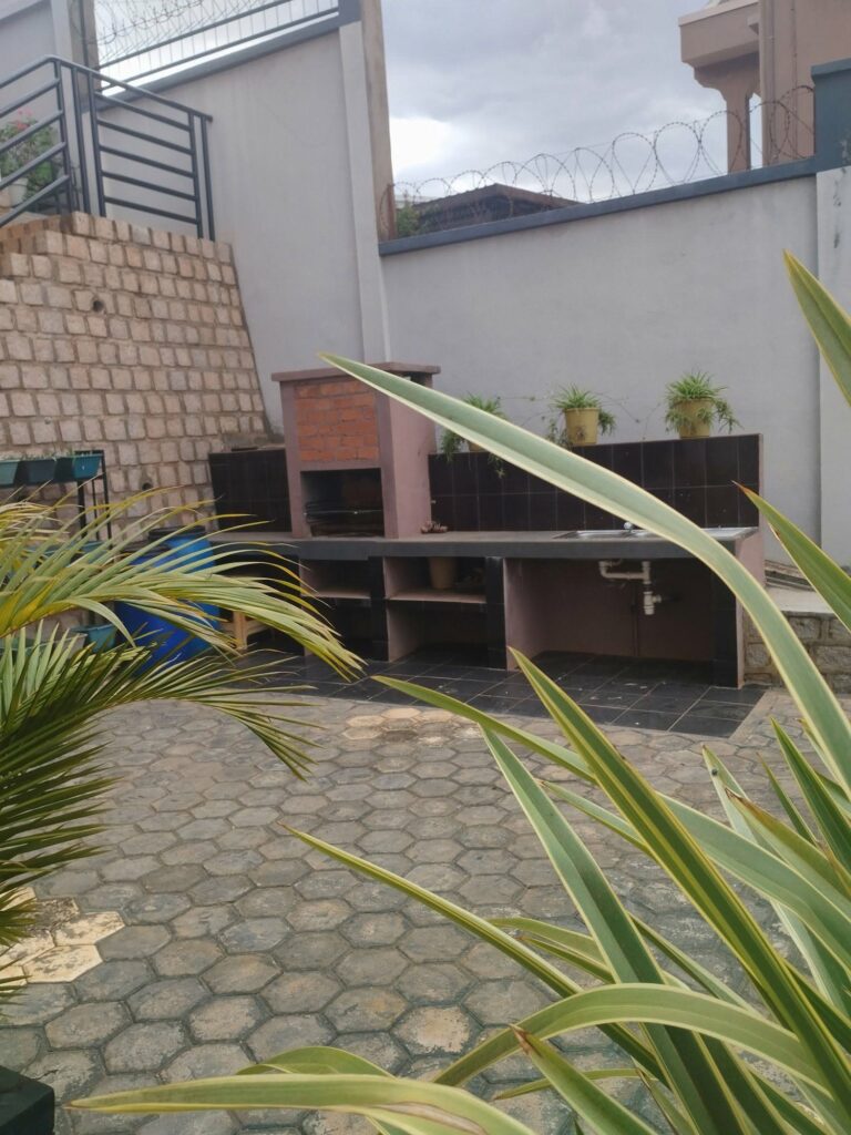 Villa meublée haut standing à Ambohitrarahaba, Antananarivo – photo 3