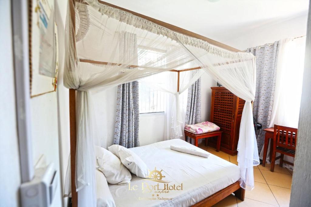 LE PORT HOTEL & APARTMENTS, Fort-Dauphin – photo 3