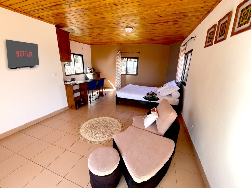 Studio meublé à Faravohitra – Vue imprenable sur Antananarivo – photo 2