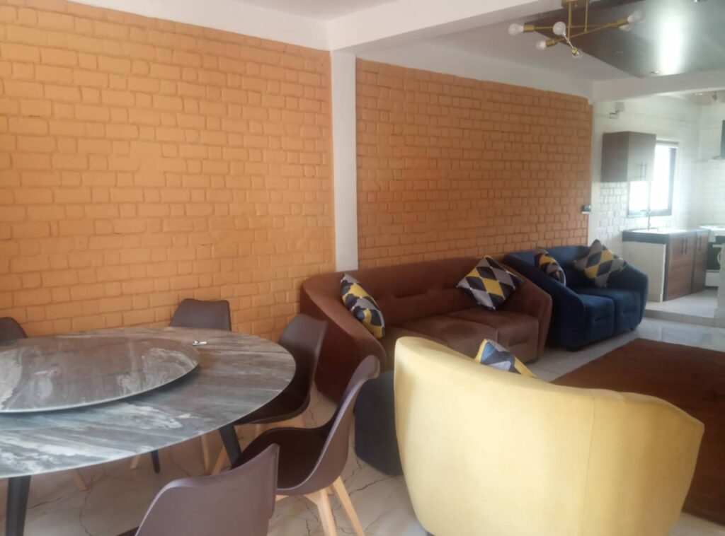 Maison contemporaine avec terrasse – Ambohimangakely, Antananarivo – photo 4
